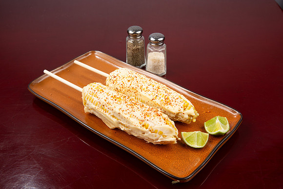LosCabosMexicanGrill_Appetizers_Elotes_04