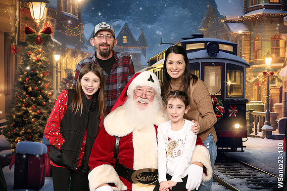 WSanta23-130