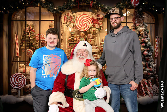 WSanta23-140