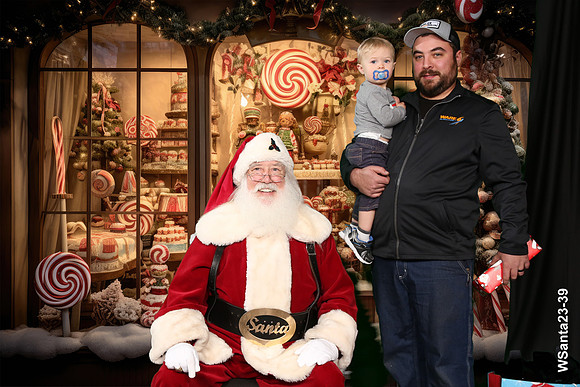 WSanta23-39