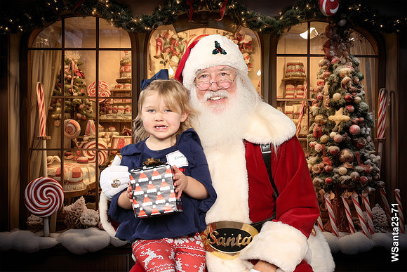 WSanta23-71