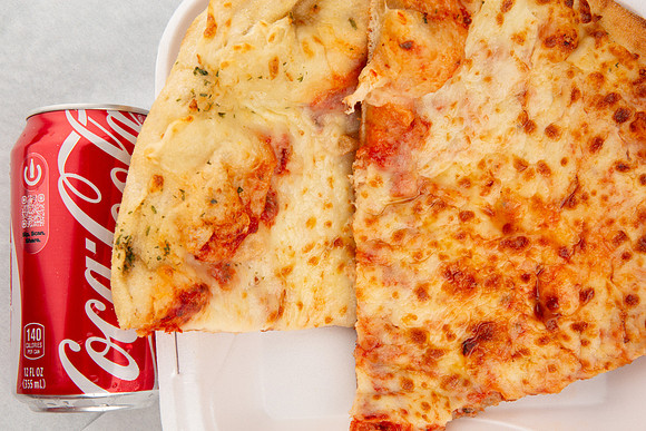 LouisvillePizzaKing_2SCheeseWithSodaCan_3