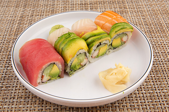 BentoKitchen_RainbowRoll_1