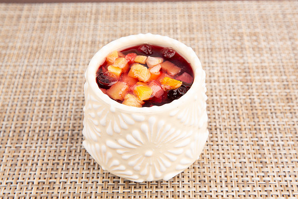 TaqueroMucho_Drinks_FruitySangria_1