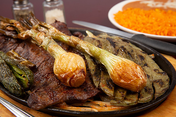 LosCabosMexicanGrill_Steak_CarneAsada_02