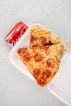 LouisvillePizzaKing_2SPepperoniWithSodaCan_1