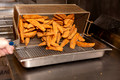 IndisChicken_Action_Frying_32