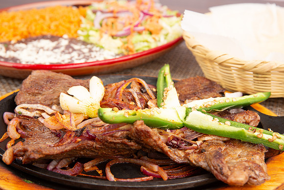 TaqueroMucho_SpecialOrders_CarneAzadaDinner_10
