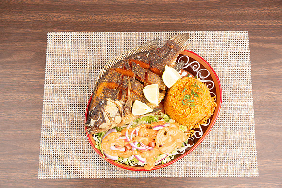 TaqueroMucho_Seafood_MojarraFrita_8