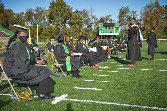 grad2020-73