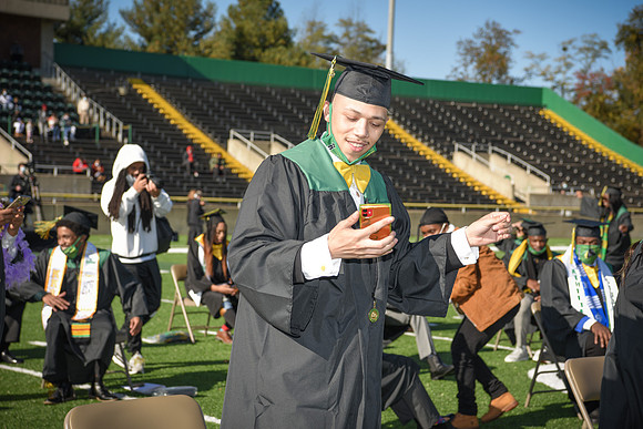 grad2020-463