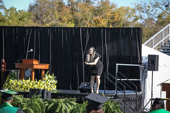 grad2020-588
