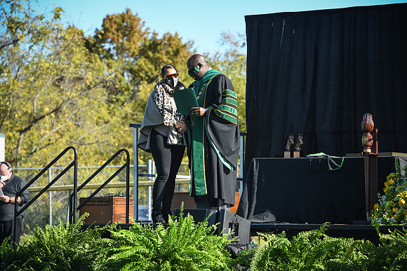 grad2020-404
