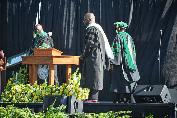 grad2020-512