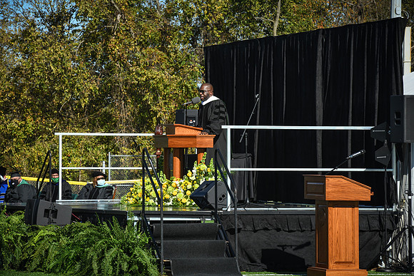 grad2020-565