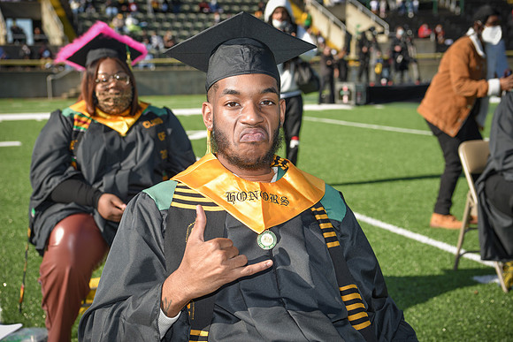 grad2020-454