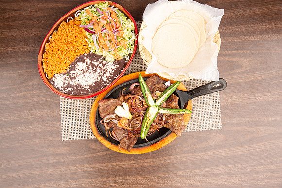 TaqueroMucho_SpecialOrders_CarneAzadaDinner_8