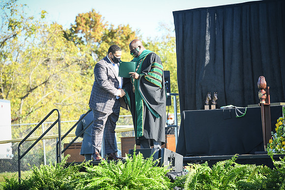 grad2020-349