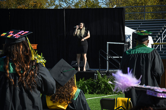 grad2020-483