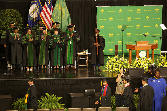 KSU-2025-Grad-1043