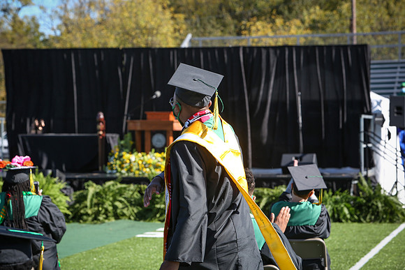 grad2020-571