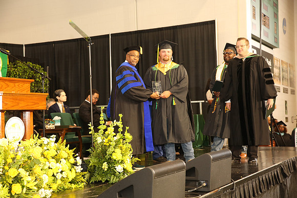 KSU-2025-Grad-1346