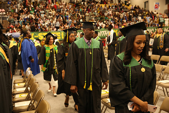 KSU-2025-Grad-1057