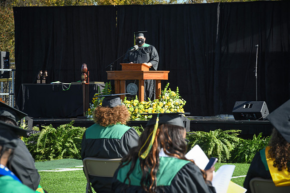 grad2020-443