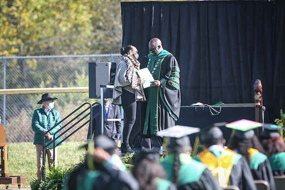 grad2020-408