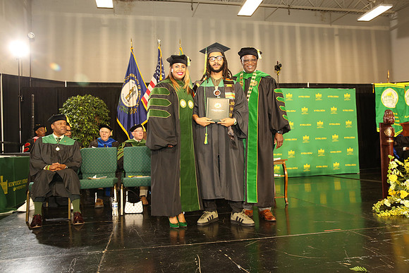KSU-2025-Grad-1478
