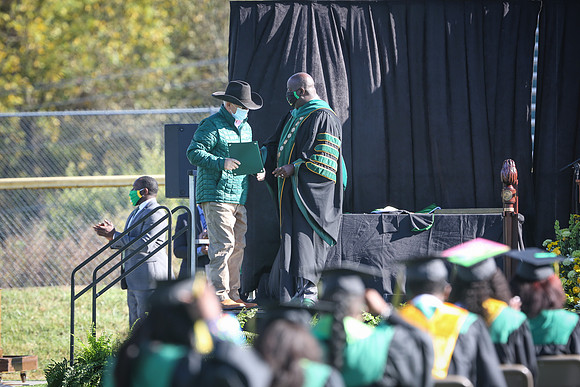 grad2020-388