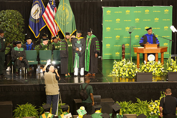KSU-2025-Grad-1216