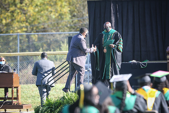 grad2020-350