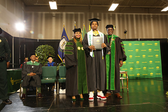 KSU-2025-Grad-1464