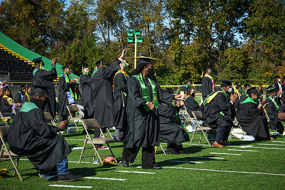 grad2020-572