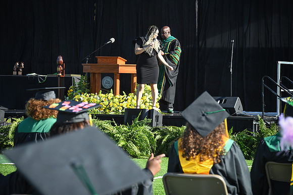 grad2020-447