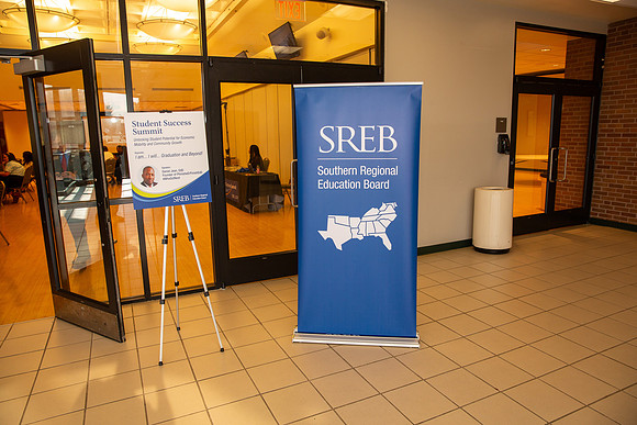 SREB24-272