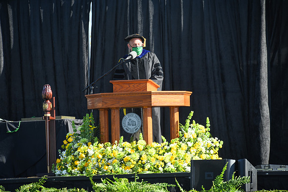 grad2020-499