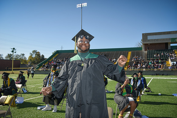 grad2020-451