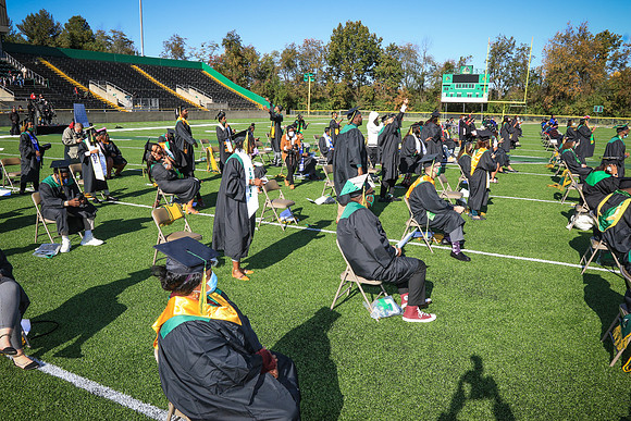 grad2020-487