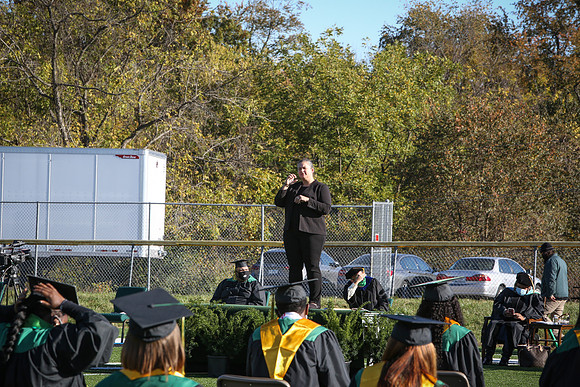 grad2020-129