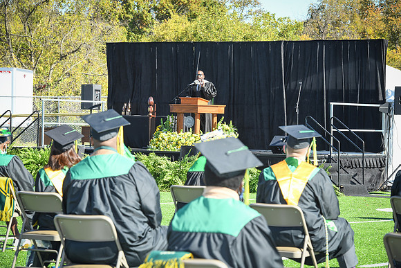 grad2020-547